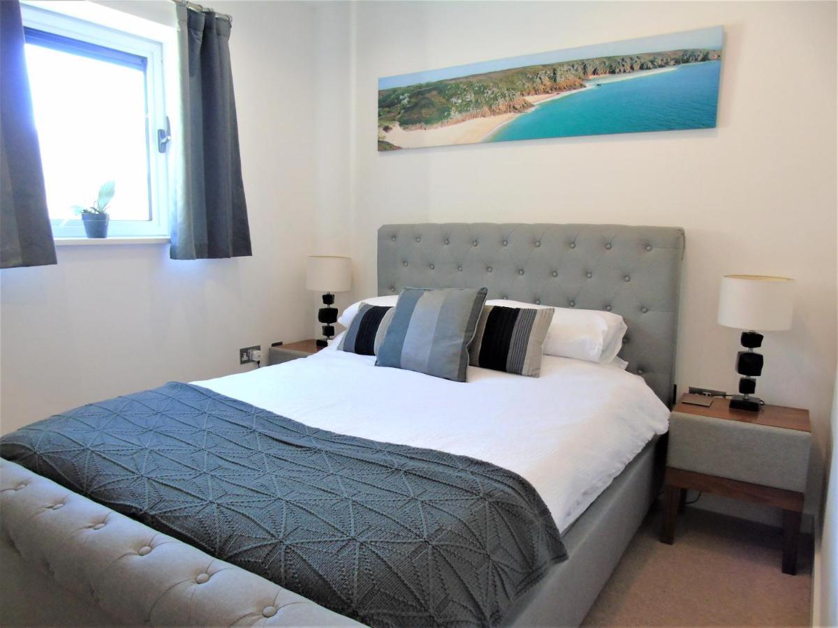 Seaview, Luxury Apartment, 2 Min Walk To Porth Beach New Quay Kültér fotó